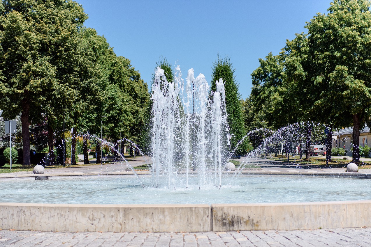3eh4950_1511.jpg